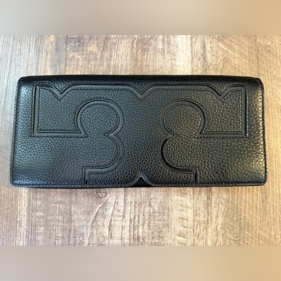 Tory Burch Handbags - Tory Burch Black Clutch
